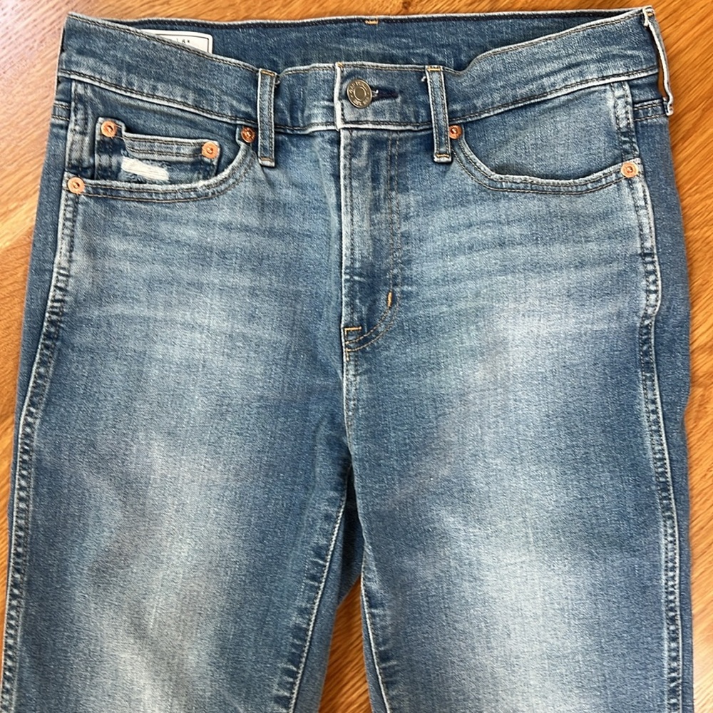 GAP Mid Rise Split-Hem Vintage Slim Jeans - Picture 3 of 13